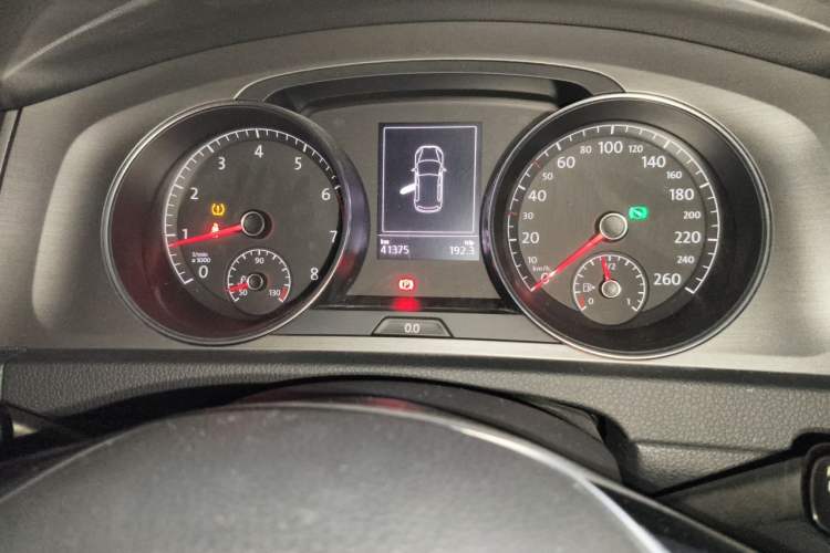 Used Volkswagen Golf 2016 1.6L Automatic Comfort Model Odometer Close Up