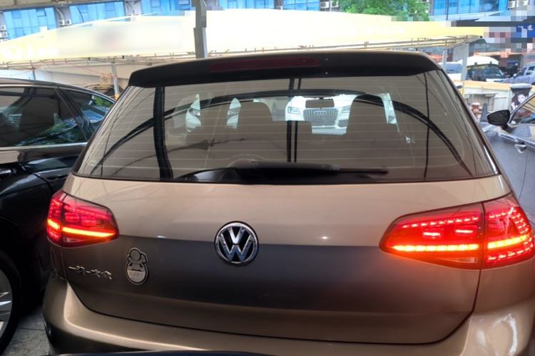 Used Volkswagen Golf 2016 1.6L Automatic Fashion Model Rear