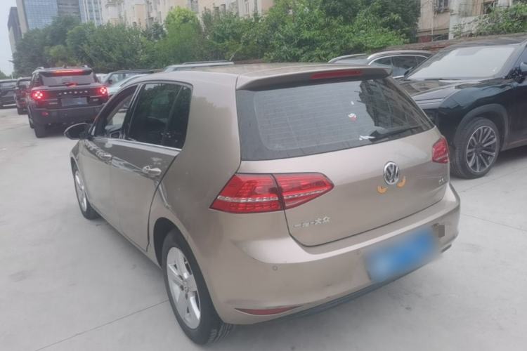 Used Volkswagen Golf 2016 1.6L Automatic Comfort Model Rear Left 45 Deg
