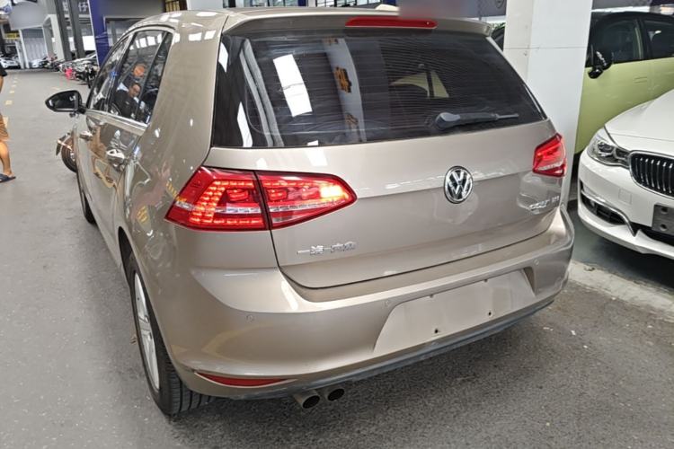 Used Volkswagen Golf 2016 230TSI Automatic Comfort Version Rear Left 45 Deg