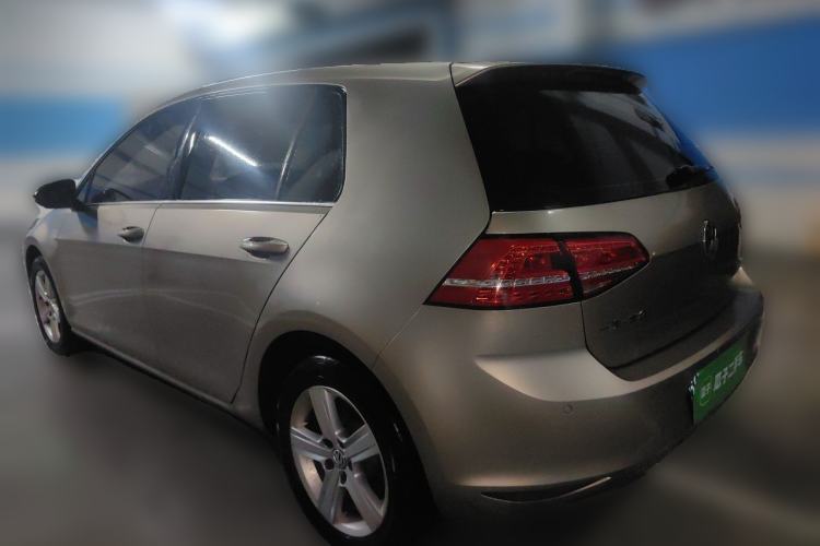 Used Volkswagen Golf 2016 1.6L Automatic Comfort Model Rear Left 45 Deg