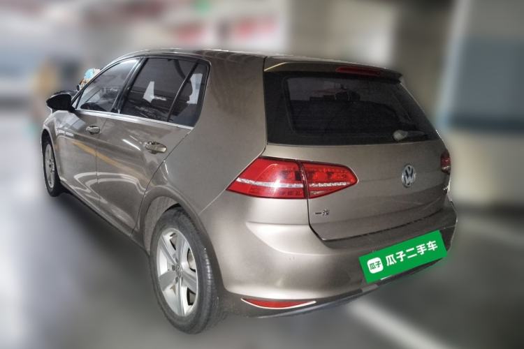 Used Volkswagen Golf 2016 1.6L Automatic Comfort Model Rear Left 45 Deg
