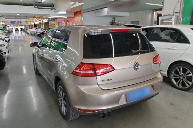Used Volkswagen Golf 2016 230TSI Automatic Luxury Version Rear Left 45 Deg