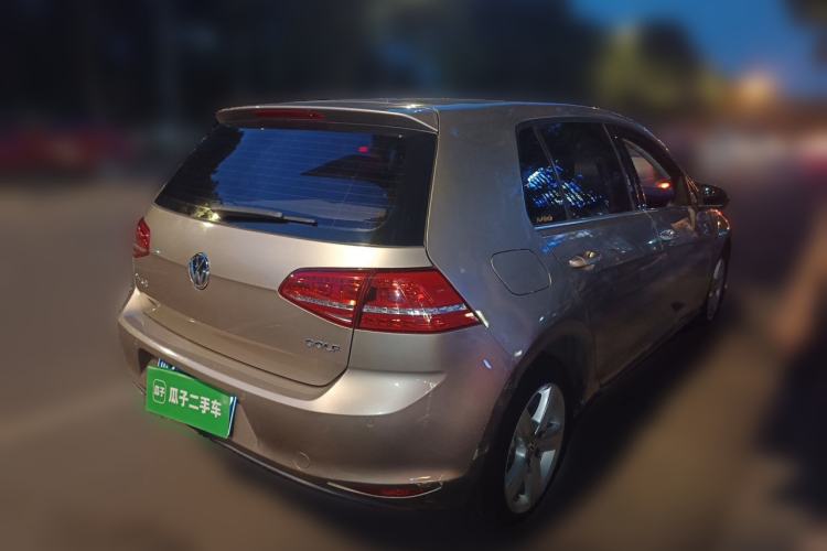 Used Volkswagen Golf 2016 1.6L Automatic Comfort Model Rear Right 45 Deg