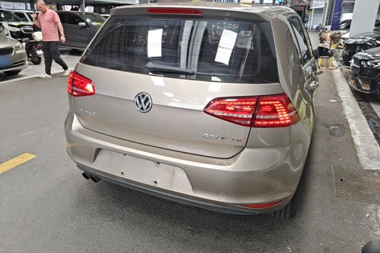 Used Volkswagen Golf 2016 230TSI Automatic Comfort Version Rear Right 45 Deg