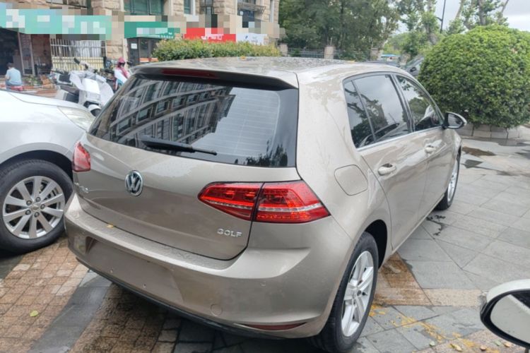 Used Volkswagen Golf 2016 1.6L Automatic Comfort Model Rear Right 45 Deg