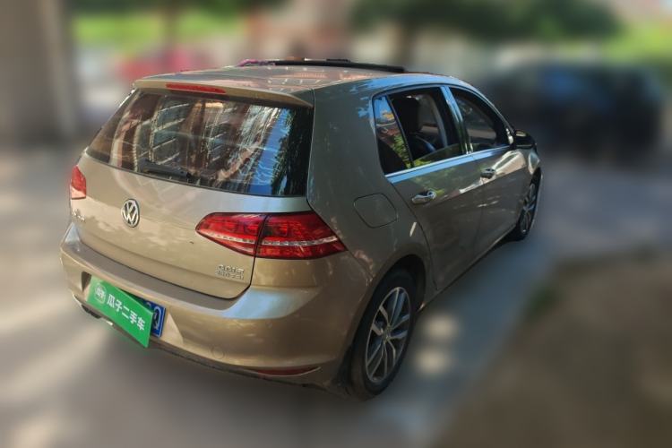 Used Volkswagen Golf 2016 230TSI Automatic Luxury Version Rear Right 45 Deg