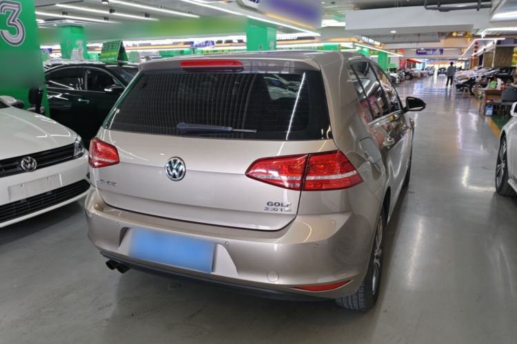 Used Volkswagen Golf 2016 230TSI Automatic Luxury Version Rear Right 45 Deg