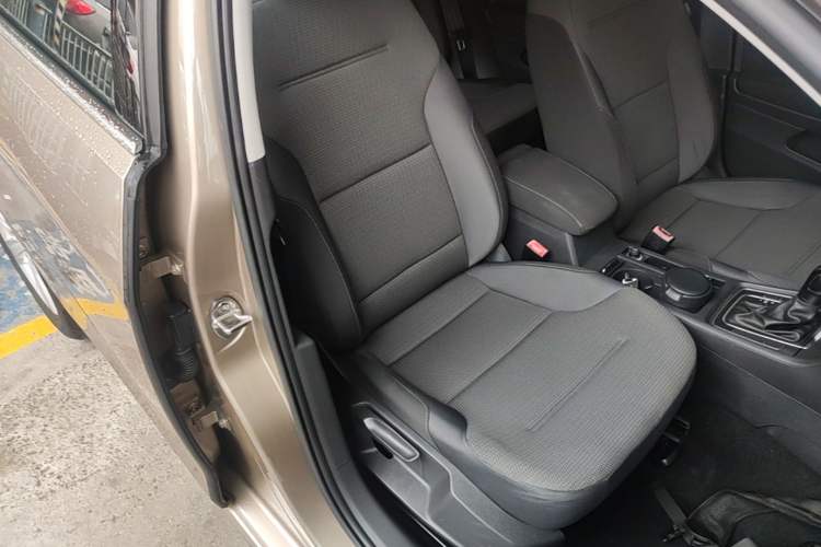 Used Volkswagen Golf 2016 230TSI Automatic Comfort Version Right Front Seat