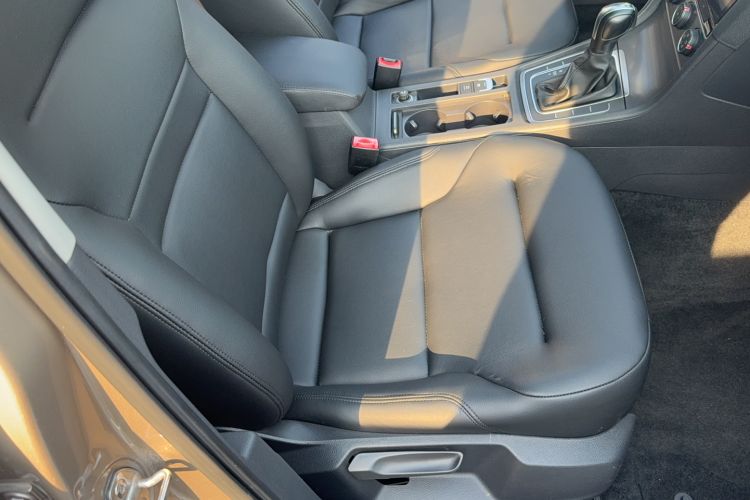 Used Volkswagen Golf 2016 230TSI Automatic Comfort Version Right Front Seat