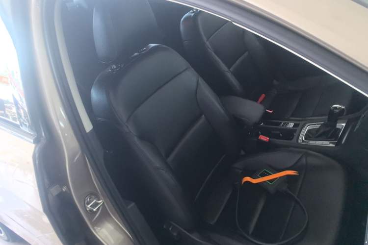 Used Volkswagen Golf 2016 230TSI Automatic Comfort Version Right Front Seat