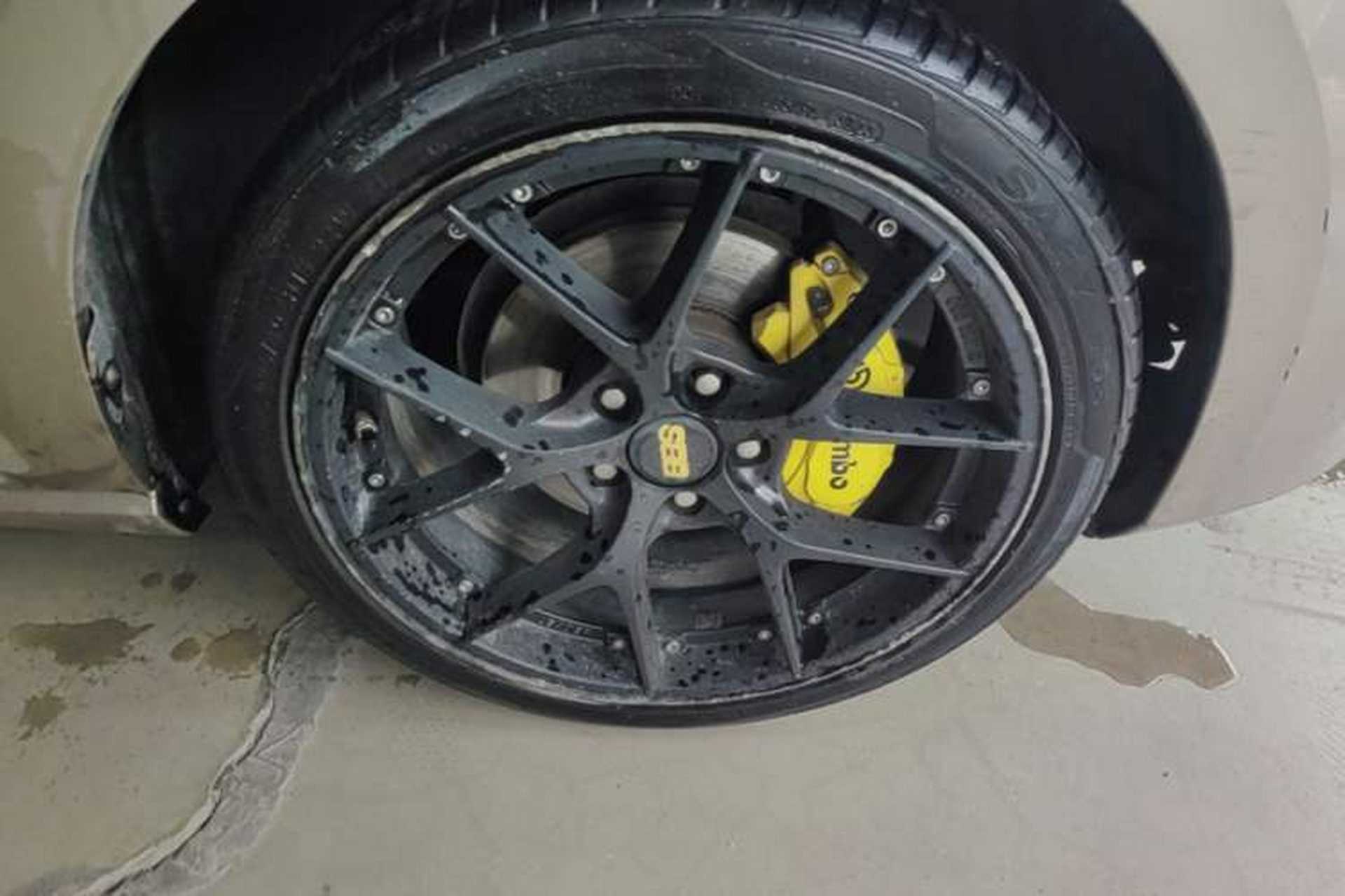 Used Volkswagen Golf 2016 230TSI Automatic Luxury Version Right Front Wheel Hub