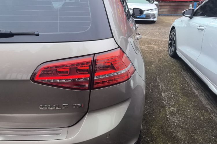 Used Volkswagen Golf 2016 230TSI Automatic Comfort Version Right Rear Taillight
