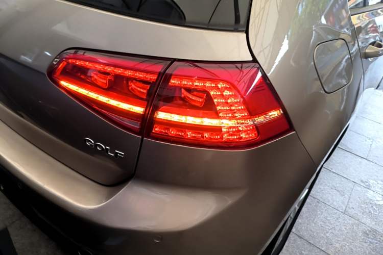 Used Volkswagen Golf 2016 1.6L Automatic Fashion Model Right Rear Taillight