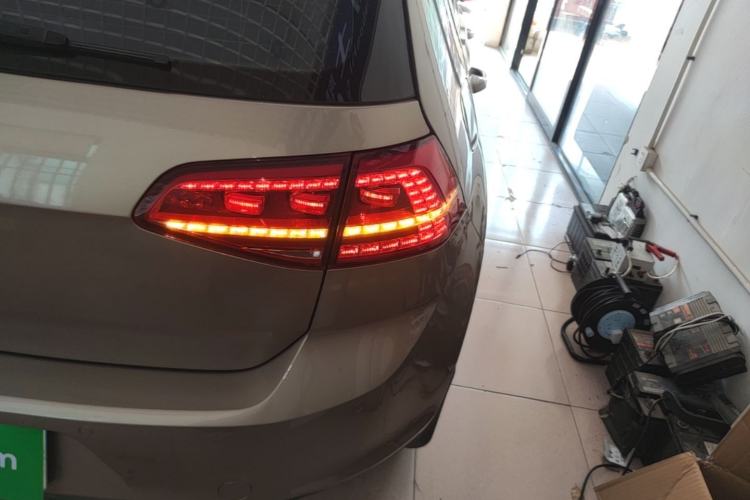 Used Volkswagen Golf 2016 230TSI Automatic Comfort Version Right Rear Taillight