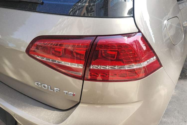 Used Volkswagen Golf 2016 230TSI Automatic Luxury Version Right Rear Taillight