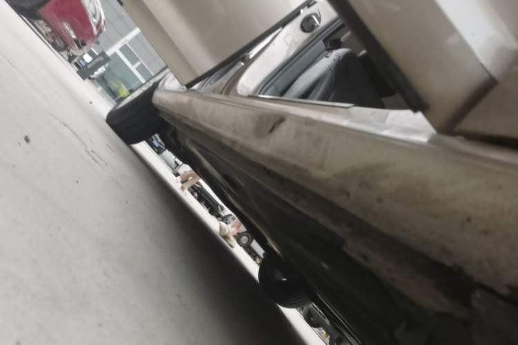Used Volkswagen Golf 2016 1.6L Automatic Comfort Model Right Side Sill