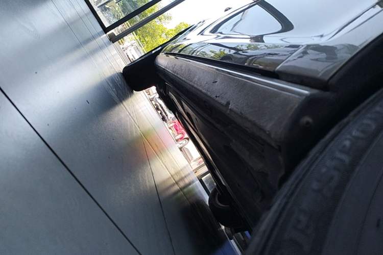 Used Volkswagen Golf 2016 230TSI Automatic Comfort Version Right Side Sill