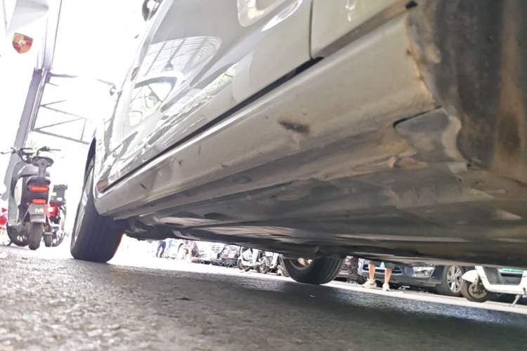 Used Volkswagen Golf 2016 230TSI Automatic Comfort Version Right Side Sill