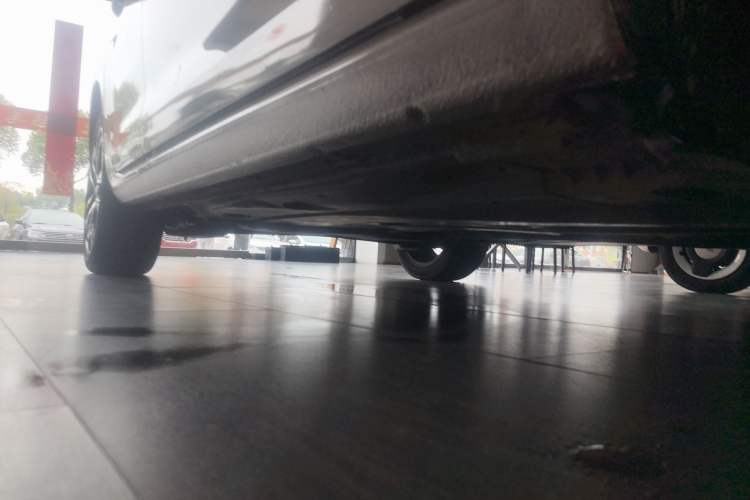 Used Volkswagen Golf 2016 230TSI Automatic Comfort Version Right Side Sill