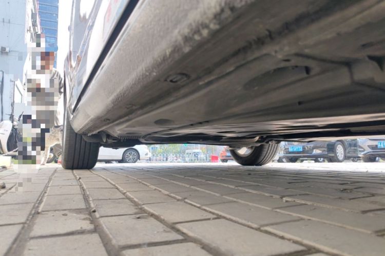 Used Volkswagen Golf 2016 230TSI Manual Comfort Version Right Side Sill