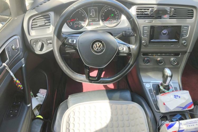 Used Volkswagen Golf 2016 230TSI Automatic Luxury Version Steering Wheel