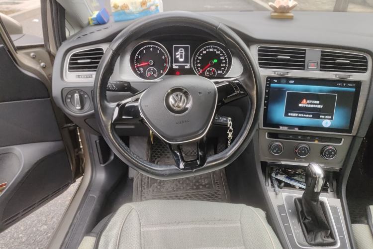 Used Volkswagen Golf 2016 230TSI Automatic Comfort Version Steering Wheel