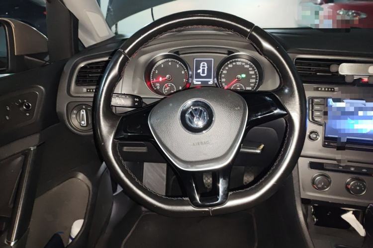 Used Volkswagen Golf 2016 230TSI Automatic Comfort Version Steering Wheel