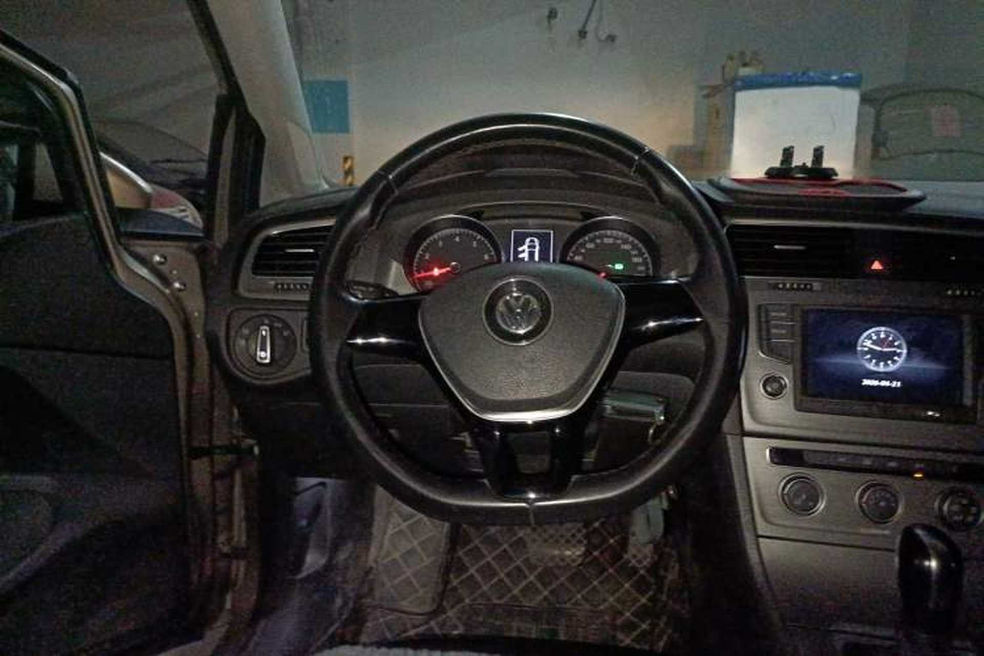 Used Volkswagen Golf 2016 1.6L Automatic Comfort Model Steering Wheel