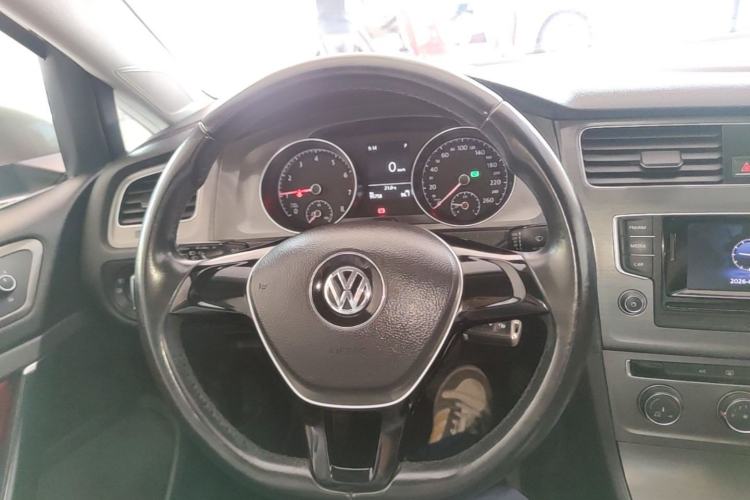 Used Volkswagen Golf 2016 230TSI Automatic Comfort Version Steering Wheel