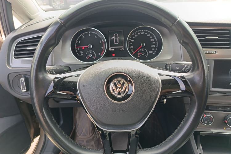 Used Volkswagen Golf 2016 1.6L Automatic Comfort Model Steering Wheel