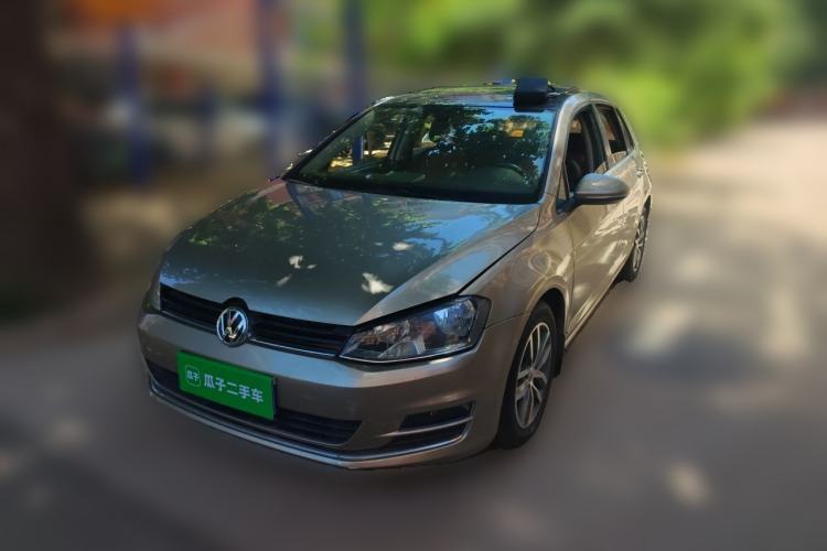 Used Volkswagen Golf 2016 230TSI Automatic Luxury Version Guazi used car, China used car export, Used car for sale, Used  cars, Cheapest cars for sale