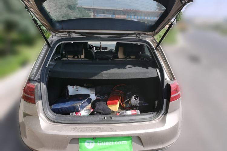 Used Volkswagen Golf 2016 230TSI Automatic Comfort Version Trunk