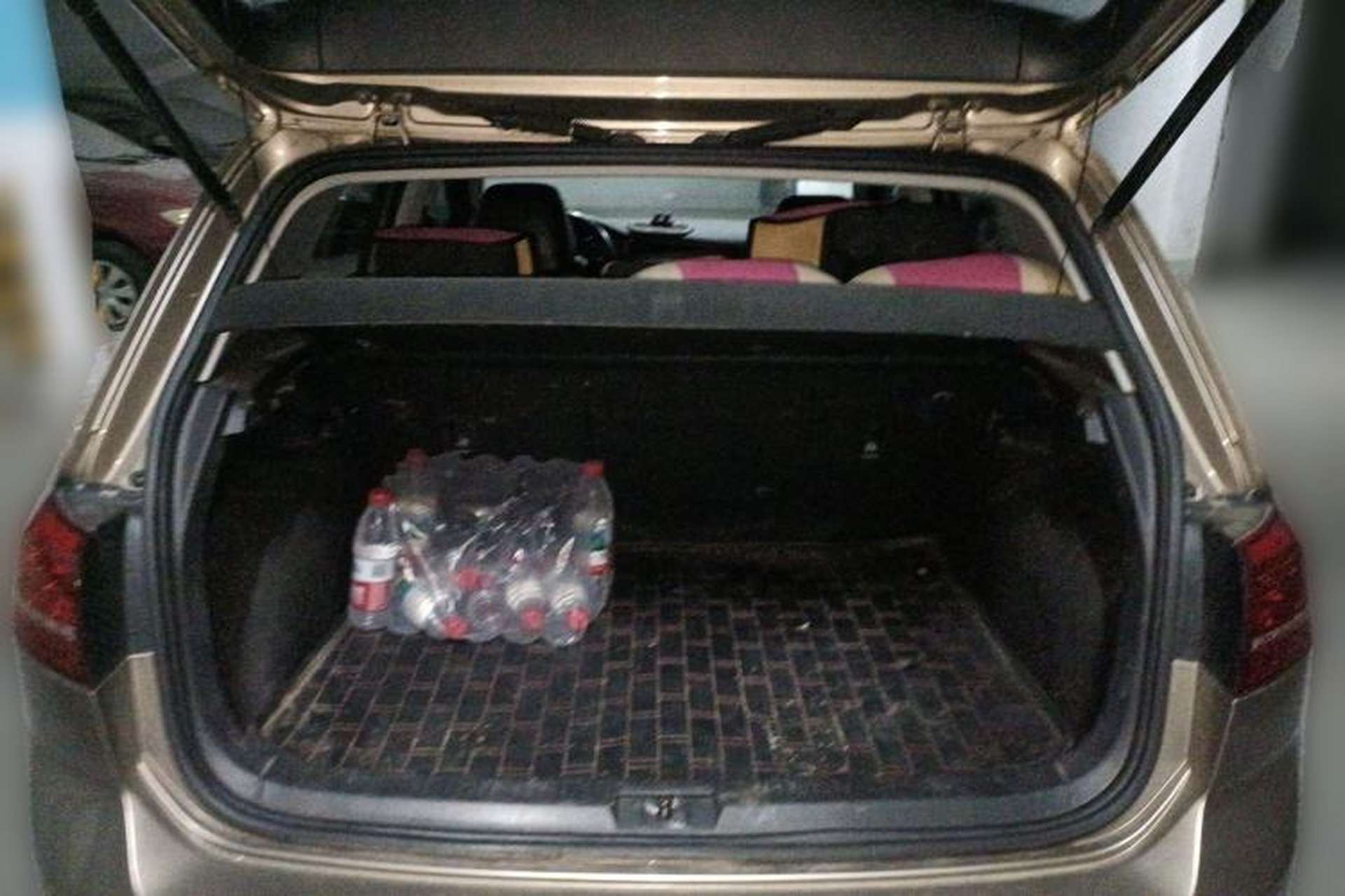 Used Volkswagen Golf 2016 1.6L Automatic Comfort Model Trunk