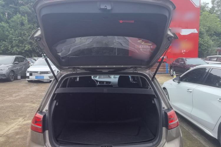 Used Volkswagen Golf 2016 230TSI Automatic Comfort Version Trunk
