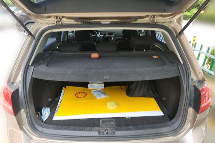 Used Volkswagen Golf 2016 230TSI Automatic Comfort Version Trunk