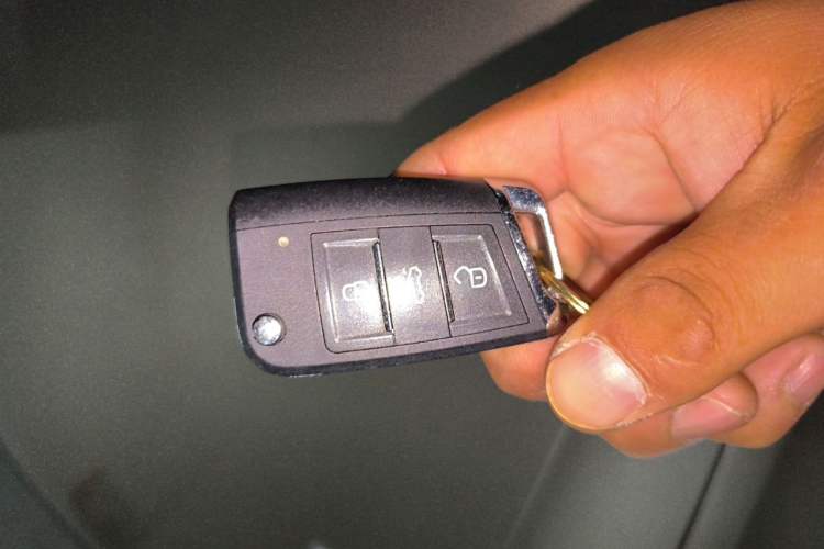 Used Volkswagen Golf 2016 1.6L Automatic Comfort Model Vehicle Key
