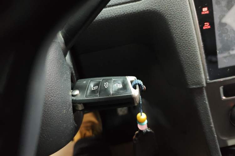 Used Volkswagen Golf 2016 230TSI Automatic Comfort Version Vehicle Key
