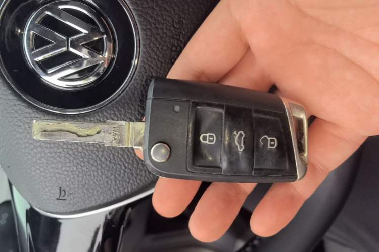 Used Volkswagen Golf 2016 230TSI Automatic Comfort Version Vehicle Key