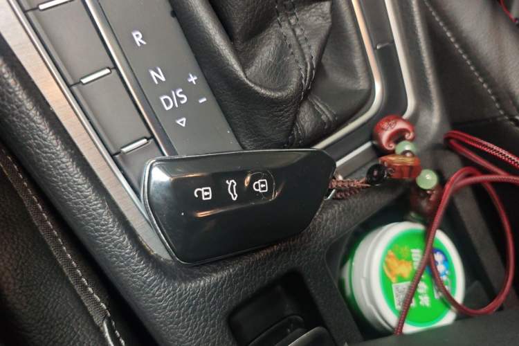 Used Volkswagen Golf 2016 230TSI Automatic Luxury Version Vehicle Key