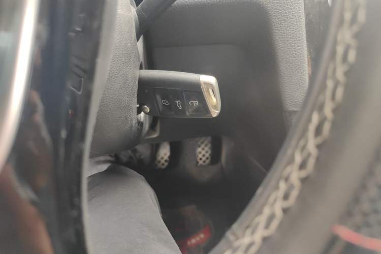 Used Volkswagen Golf 2016 1.6L Automatic Comfort Model Vehicle Key