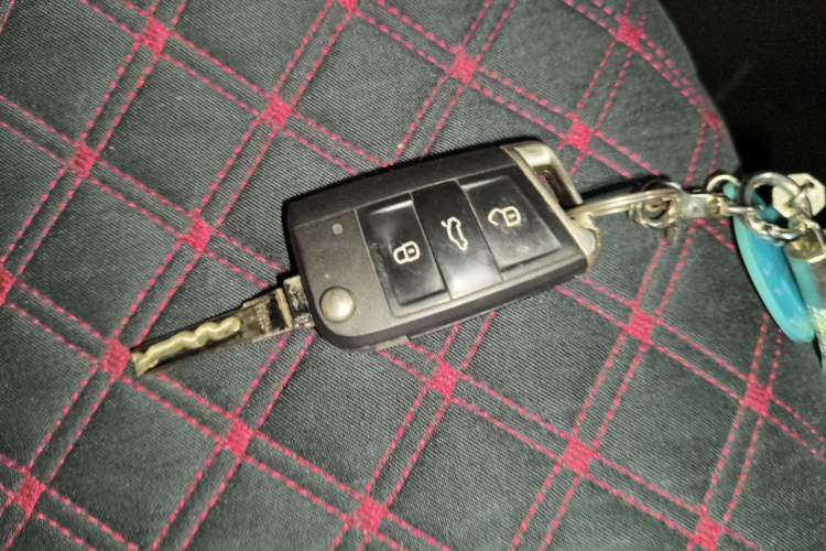 Used Volkswagen Golf 2016 1.6L Automatic Comfort Model Vehicle Key
