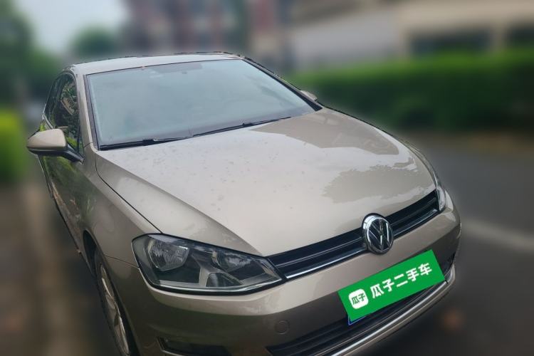 Used Volkswagen Golf 2016 1.6L Automatic Fashion Model Front Right 45 Deg