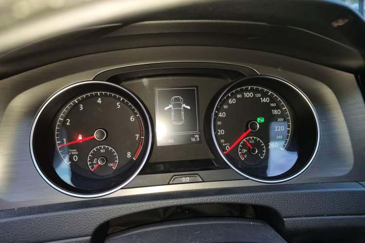 Used Volkswagen Golf 2016 1.6L Automatic Comfort Model Instrument Cluster