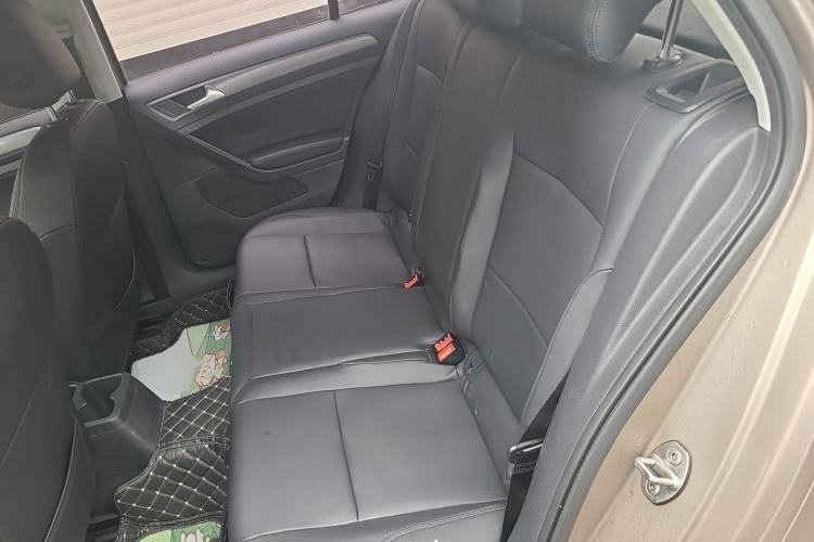 Used Volkswagen Golf 2016 1.6L Automatic Fashion Model Left Rear Seat