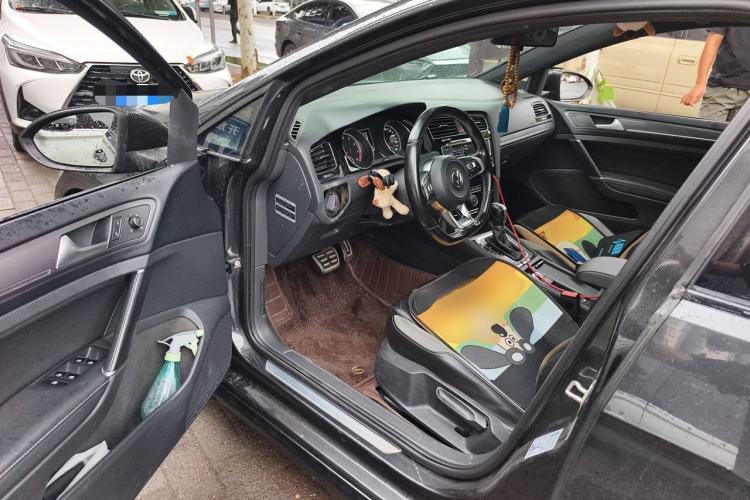 Used Volkswagen Golf 2016 1.4TSI Automatic R-Line Driver Seat