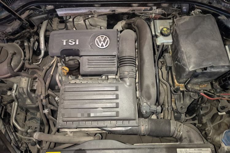 Used Volkswagen Golf 2016 1.4TSI Automatic R-Line Engine Bay