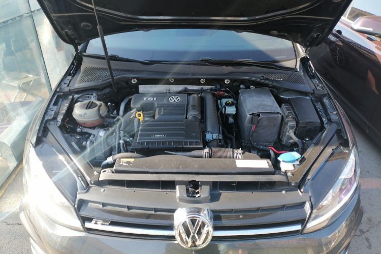 Used Volkswagen Golf 2016 1.4TSI Automatic R-Line Engine Bay