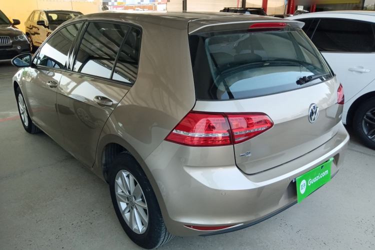 Used Volkswagen Golf 2016 1.6L Automatic Fashion Model Exterior 2