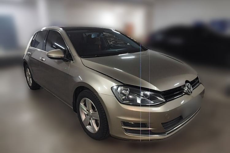 Used Volkswagen Golf 2016 230TSI Automatic Comfort Version Front Right 45 Deg